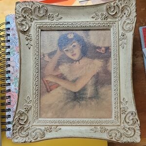 Ornate Vintage-Style Decorative Picture Frame with Portrait Art